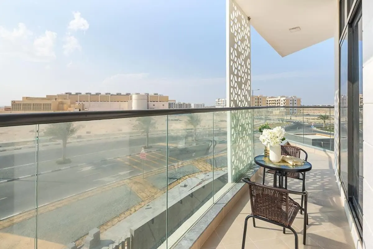 Frank Porter - Majestique Residence Dubai 0*,